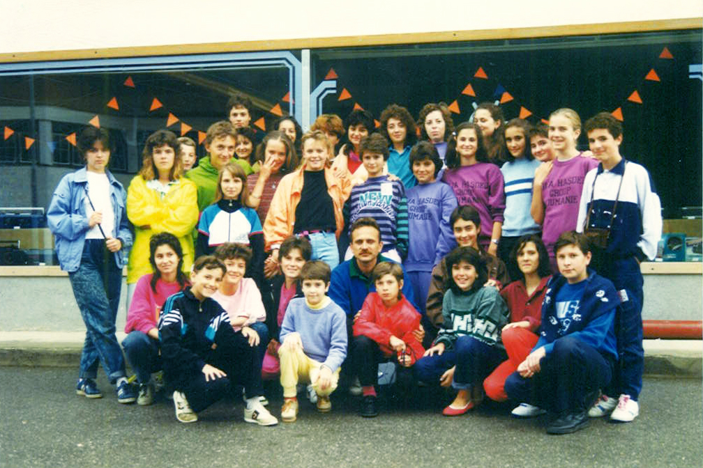C. Negrilă împreună cu elevii Liceului Iulia Hașdeu, vacanța în Lechtal – Tirol, iunie 1990